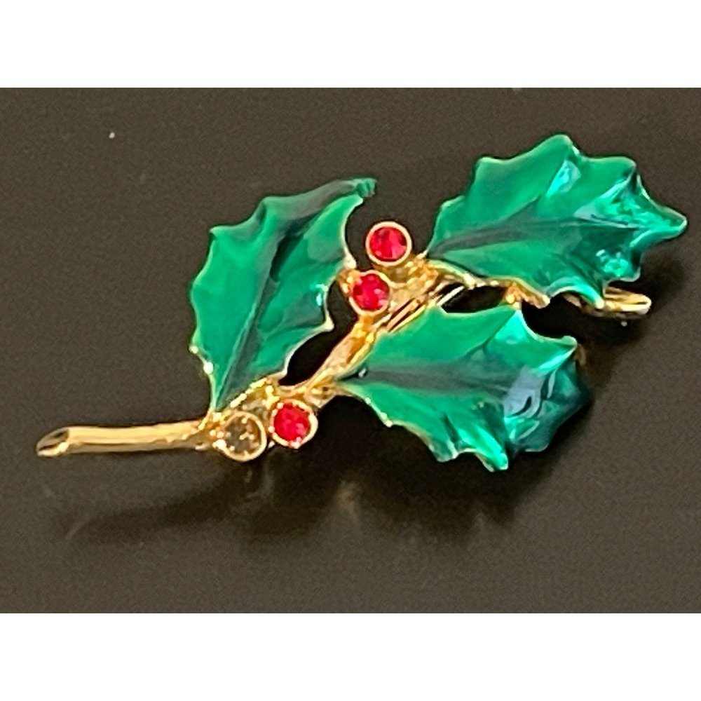 00041 Gold Tone Enamel Holly Berry Brooch Pin Christmas Holiday Festive